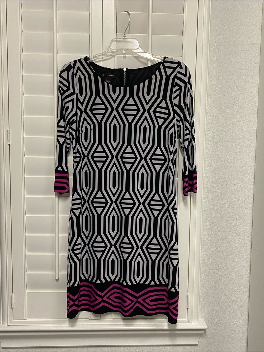INC International Concepts Black & White Geometric Shift Dress with Pink Trim
